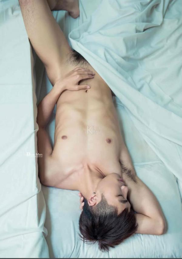 Whoseman-8-花漾文青男孩-許禾